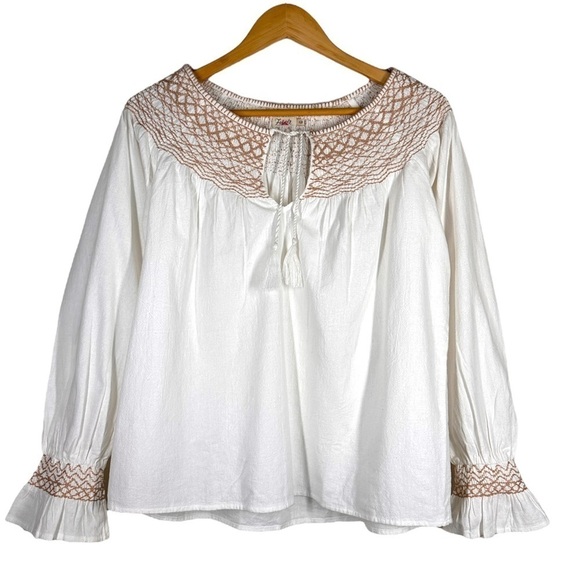 NWOT Faherty Laura Embroidered Smock Neck Top S - Picture 3 of 8